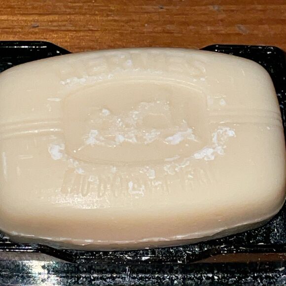 Hermes Perfumed Soap Eau D'Orange Verte 0.8 oz Travel Size Hard Case Paris - Picture 7 of 14